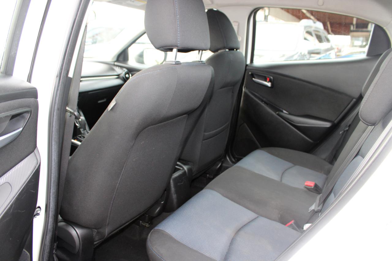 Toyota Yaris iA Auto (Natl) 2017