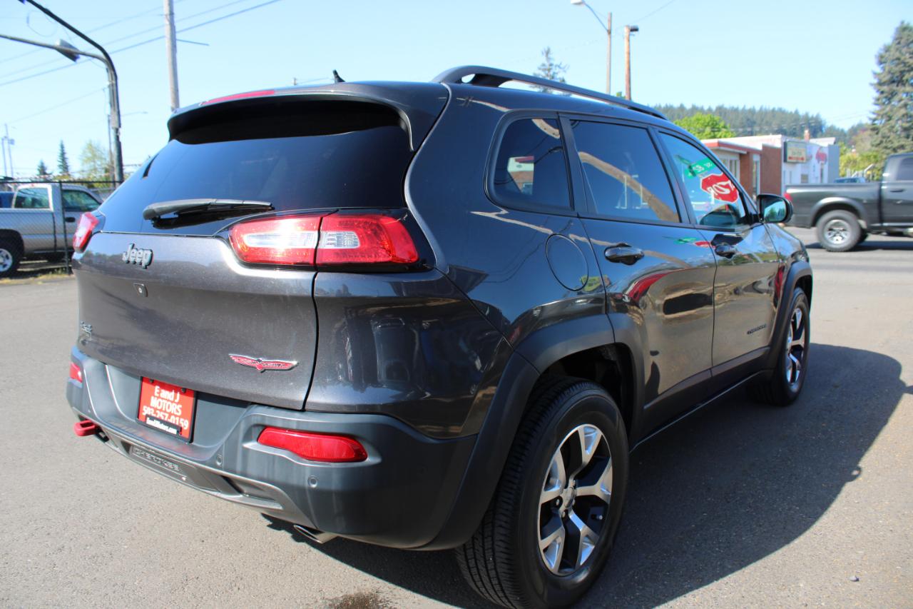 Jeep Cherokee 4WD 4dr Trailhawk 2015