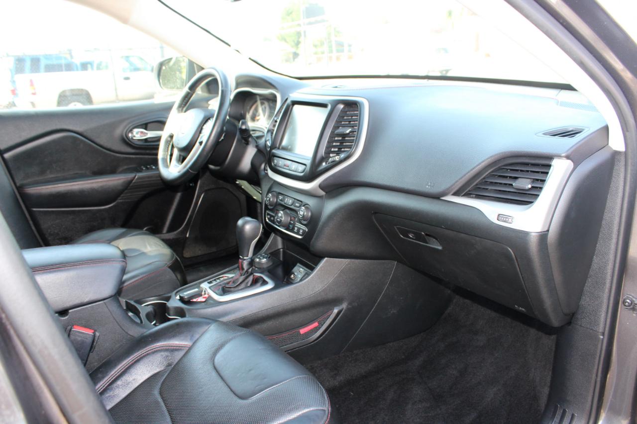 Jeep Cherokee 4WD 4dr Trailhawk 2015