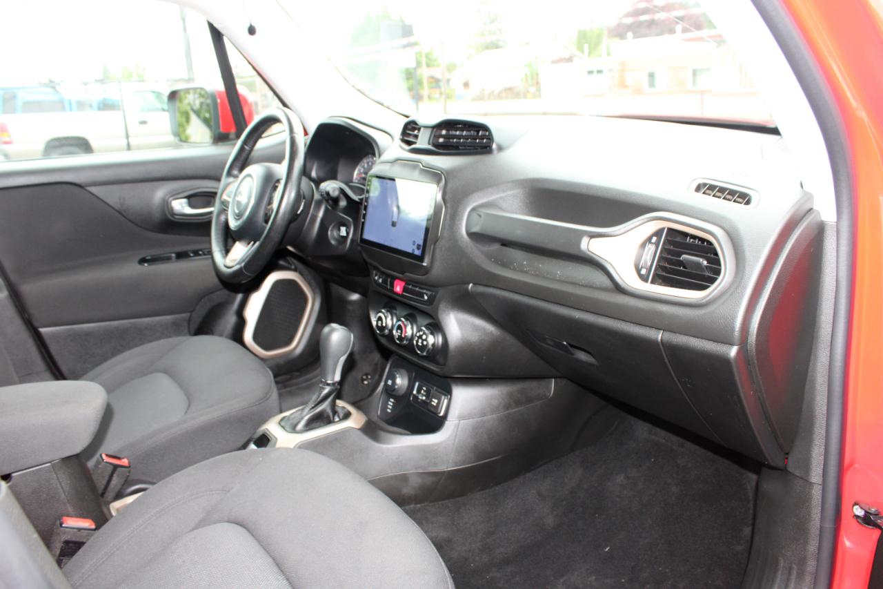 Jeep Renegade Latitude 4D SUV 4WD 2015