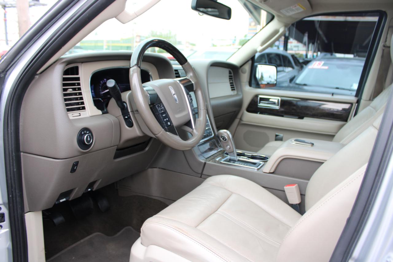 Lincoln Navigator L 4WD 4dr 2015