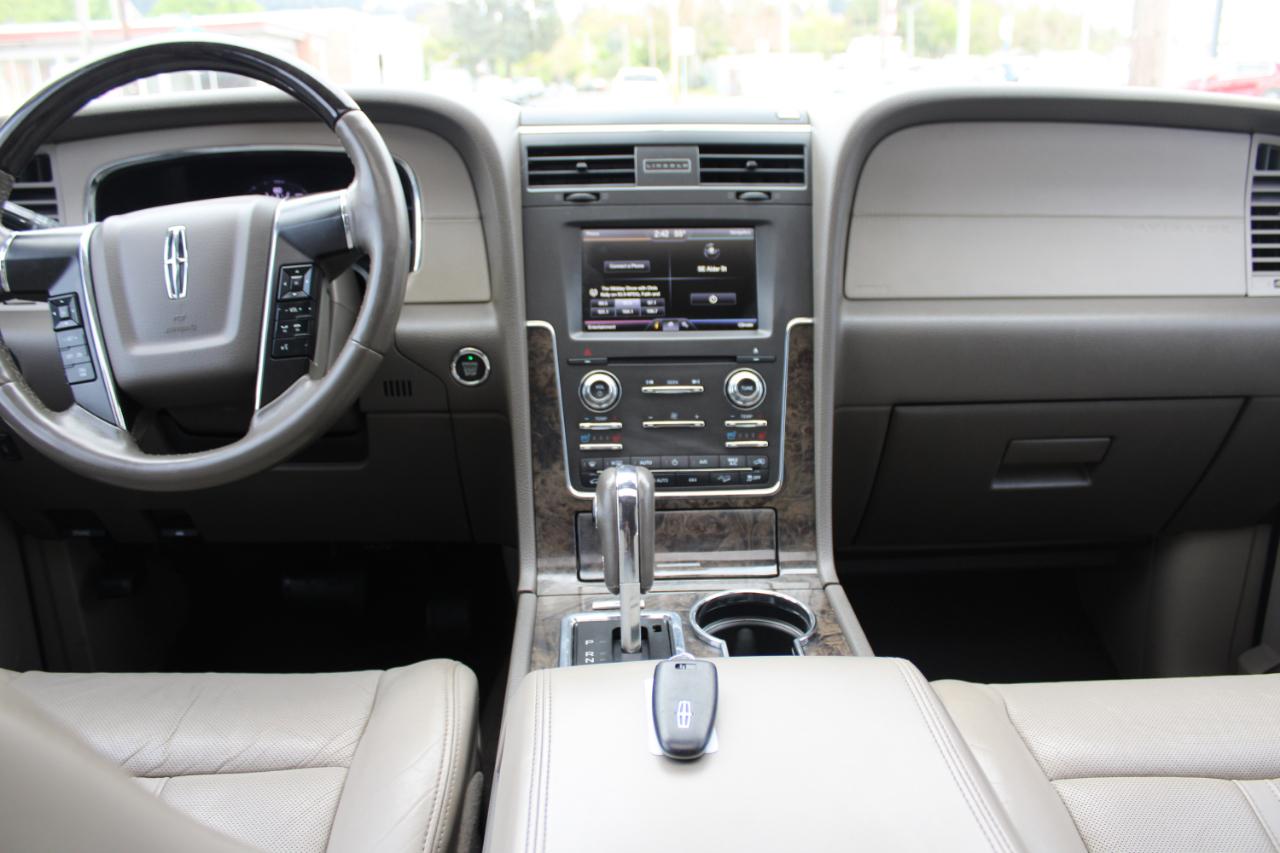 Lincoln Navigator L 4WD 4dr 2015