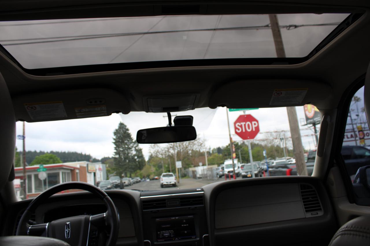 Lincoln Navigator L 4WD 4dr 2015