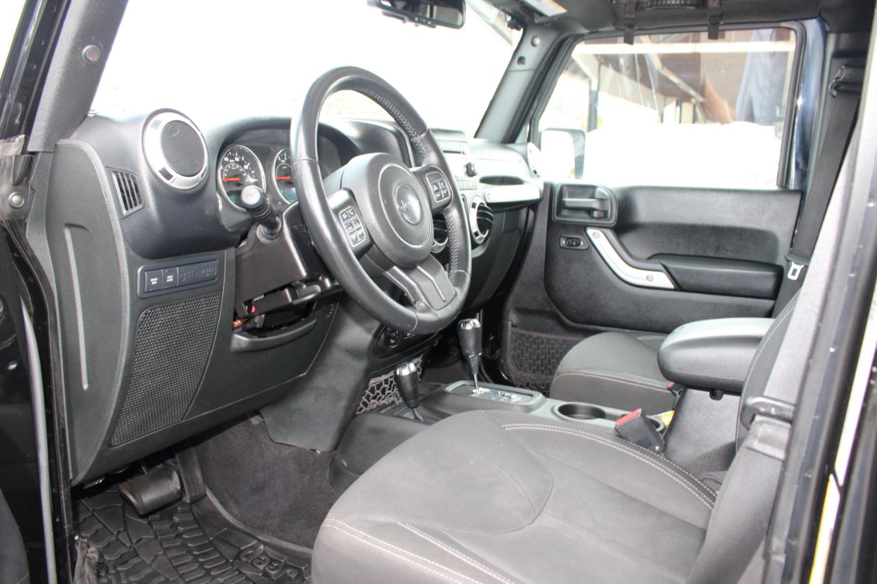 Jeep Wrangler Unlimited 4WD 4dr Rubicon 2016