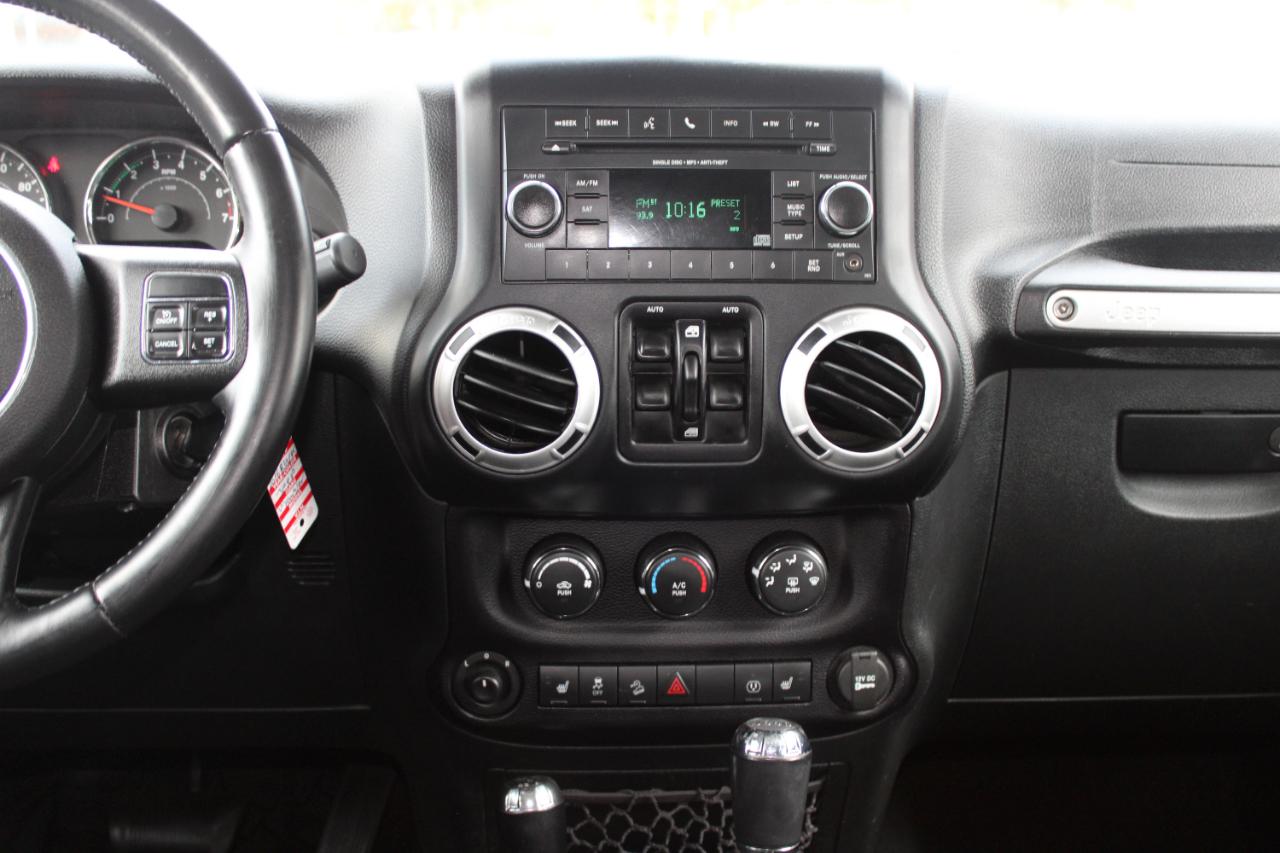 Jeep Wrangler Unlimited 4WD 4dr Rubicon 2016