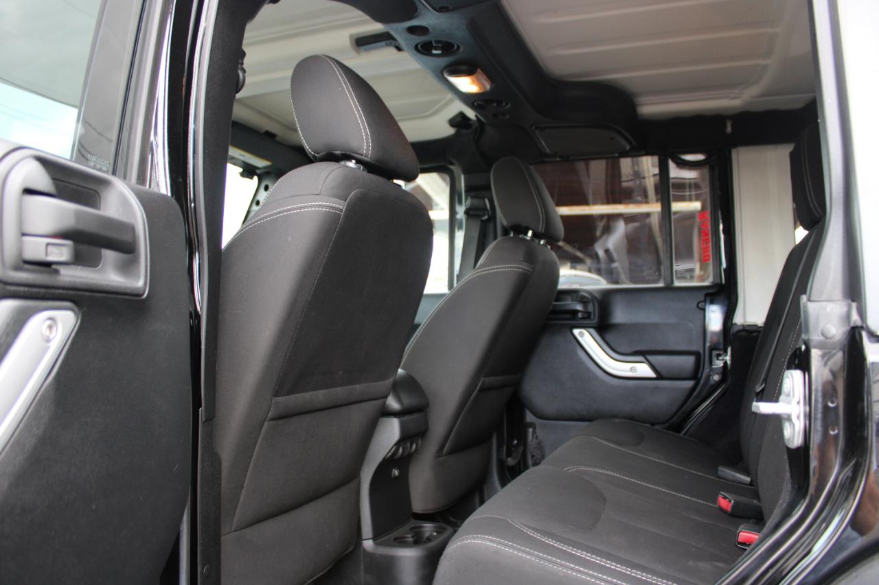 Jeep Wrangler Unlimited 4WD 4dr Rubicon 2016