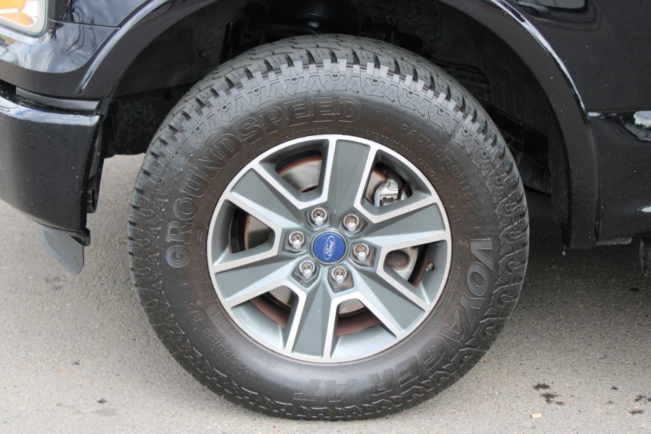Ford F-150 4WD SuperCrew 139" Lariat 2016