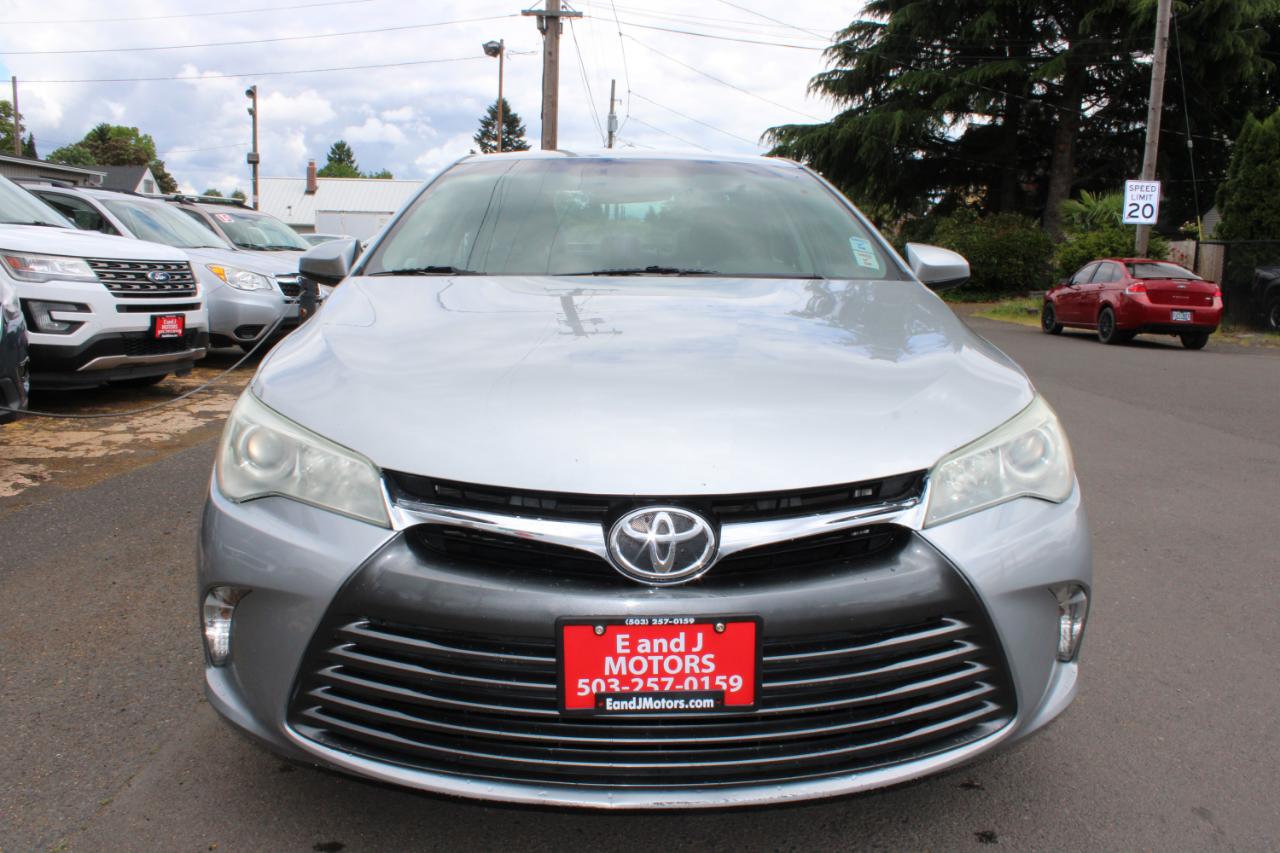 Toyota Camry 4dr Sdn LE Auto (Natl) 2015