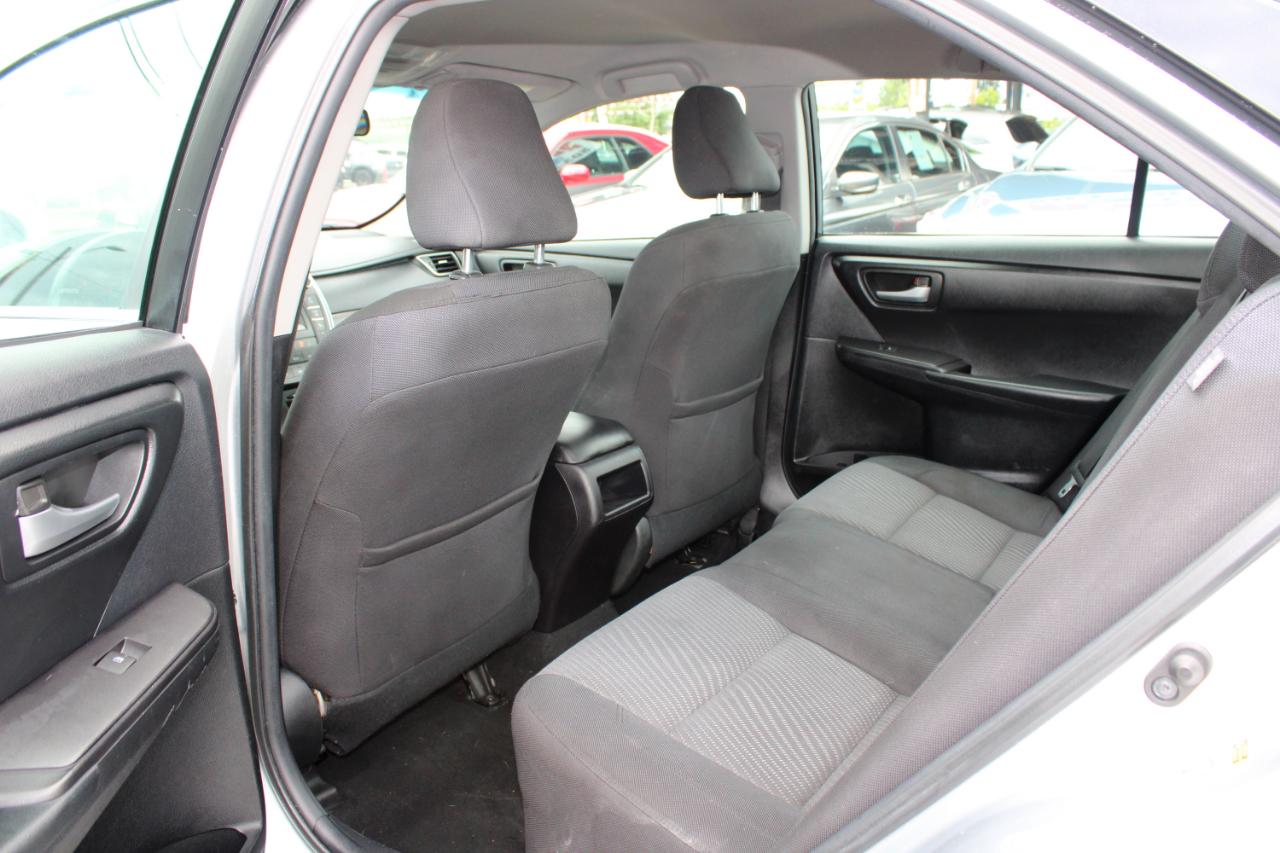Toyota Camry 4dr Sdn LE Auto (Natl) 2015