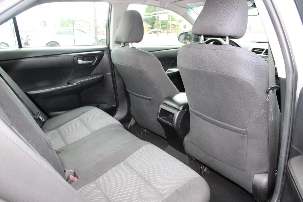 Toyota Camry 4dr Sdn LE Auto (Natl) 2015