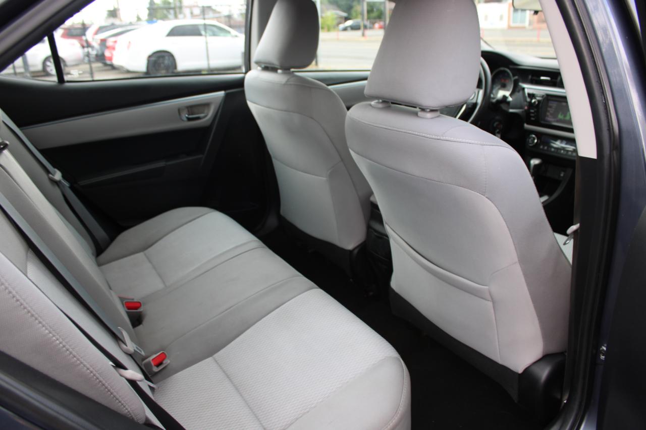 Toyota Corolla 4dr Sdn CVT LE Premium (Natl) 2015