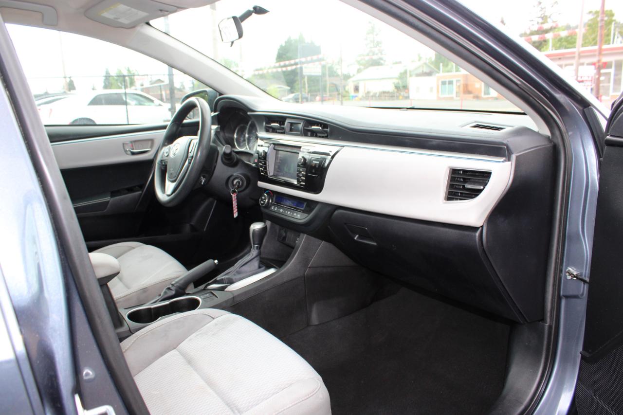 Toyota Corolla 4dr Sdn CVT LE Premium (Natl) 2015