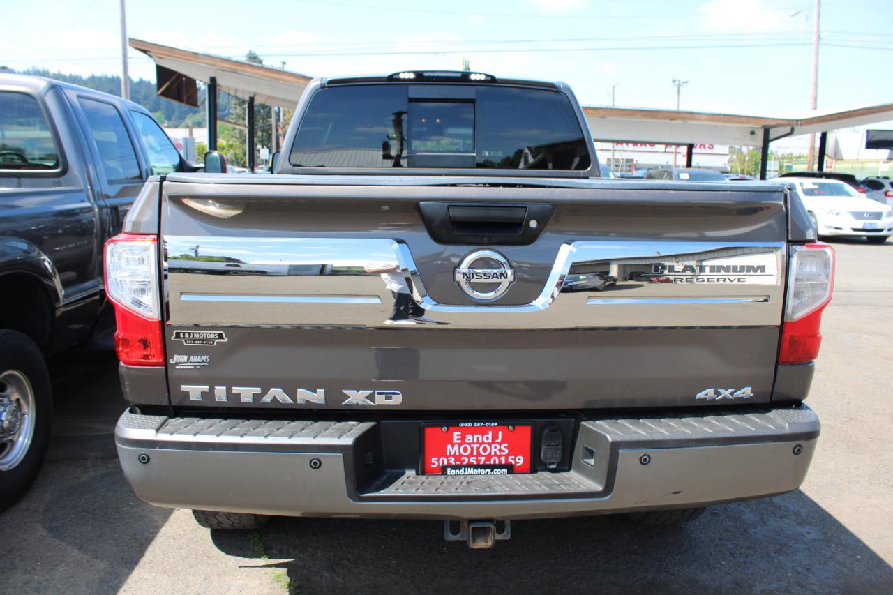 Nissan Titan XD 4WD Crew Cab Platinum Reserve Diesel 2016