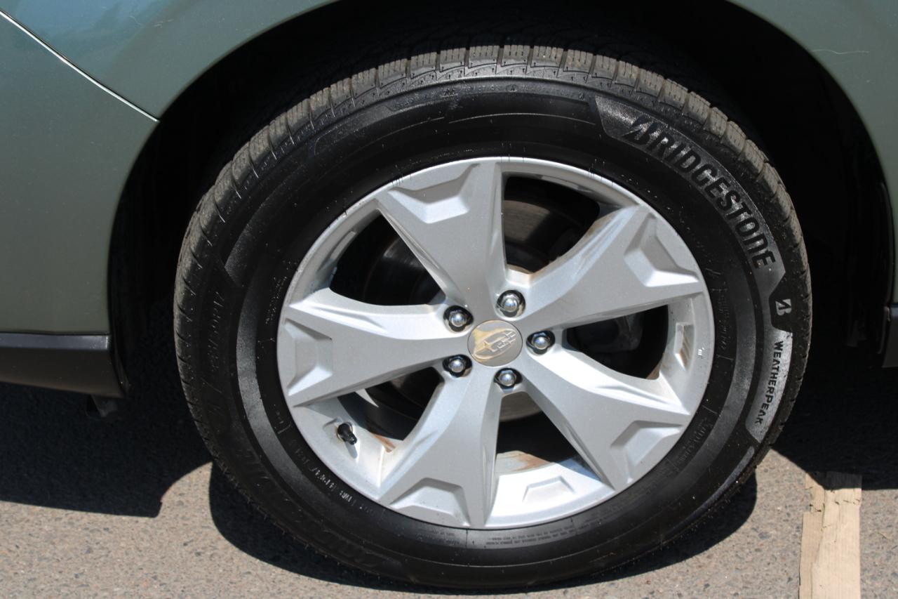 Subaru Forester 4dr CVT 2.5i Premium PZEV 2016