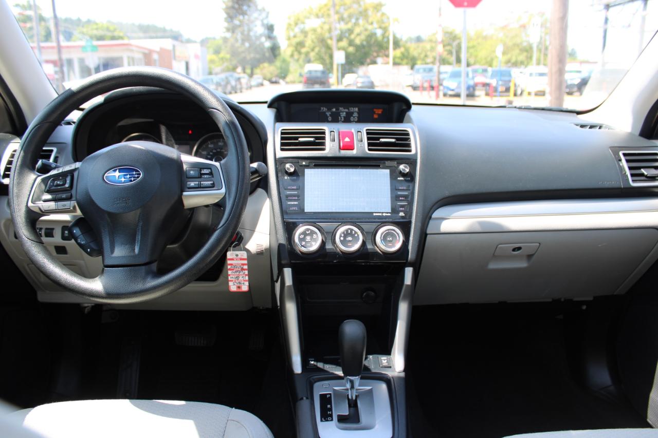 Subaru Forester 4dr CVT 2.5i Premium PZEV 2016