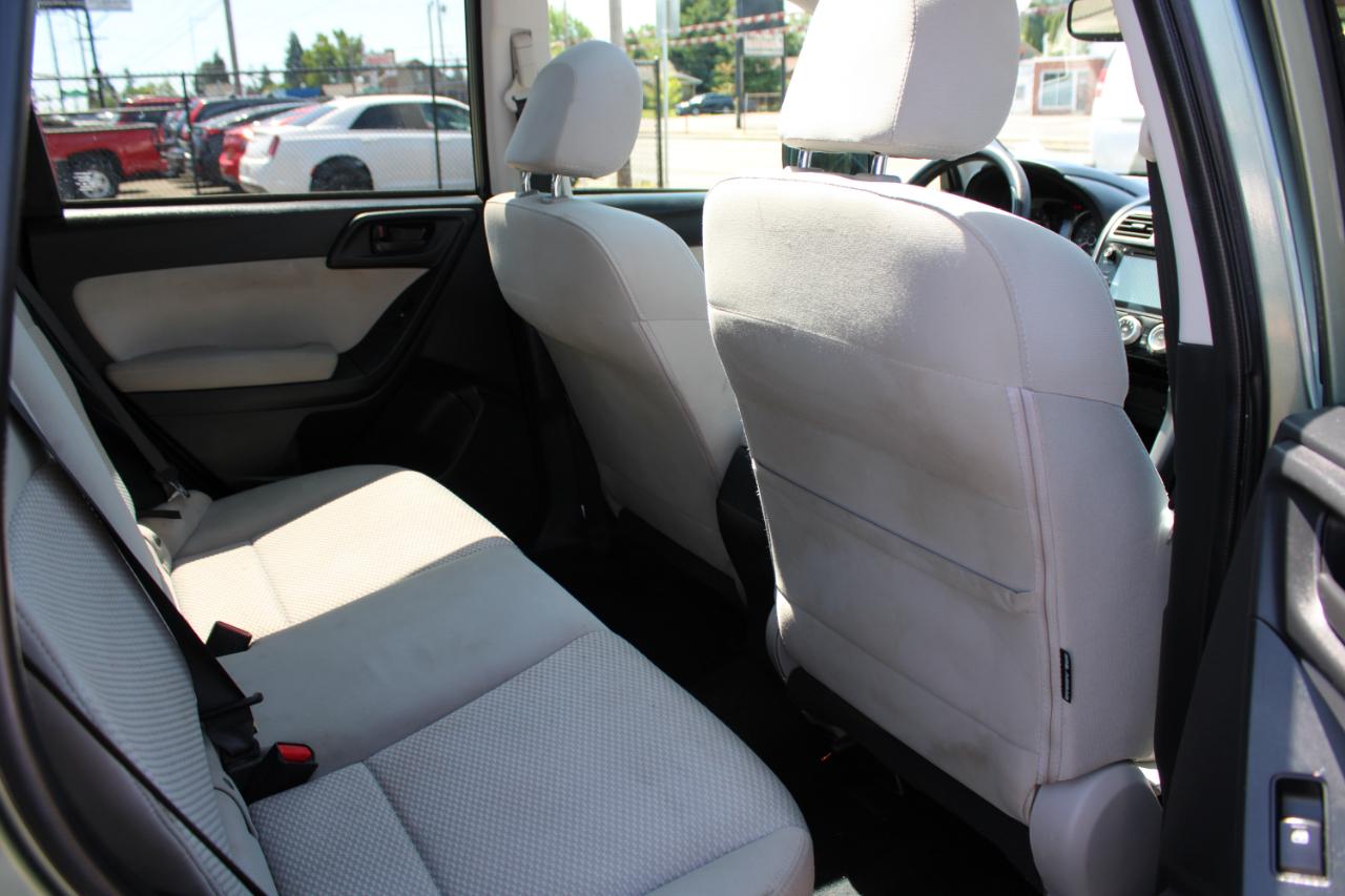 Subaru Forester 4dr CVT 2.5i Premium PZEV 2016