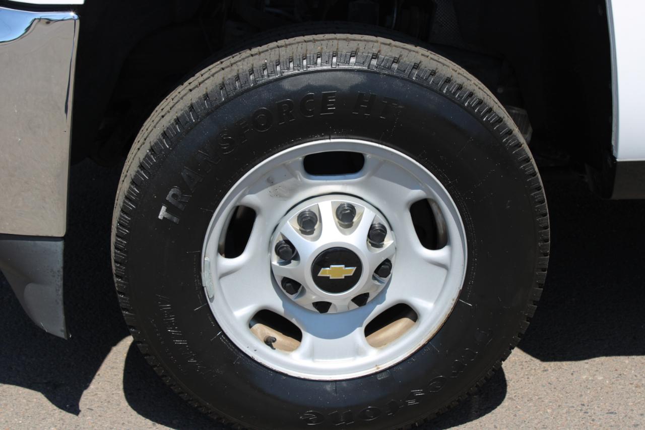 Chevrolet 2500 Pickups  2015