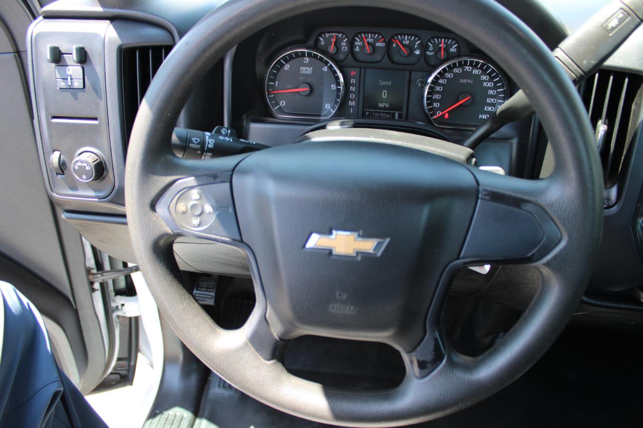 Chevrolet 2500 Pickups  2015