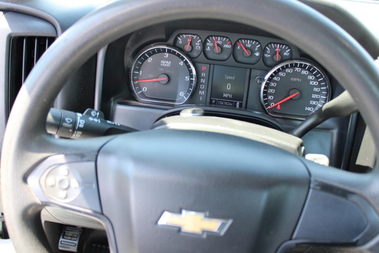 Chevrolet 2500 Pickups  2015