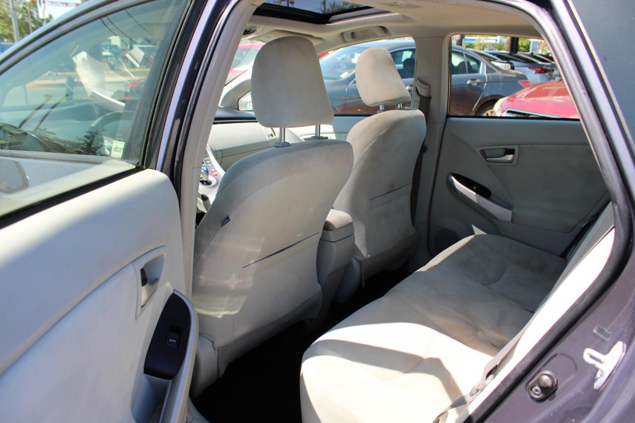 Toyota Prius 5dr HB Three (Natl) 2014