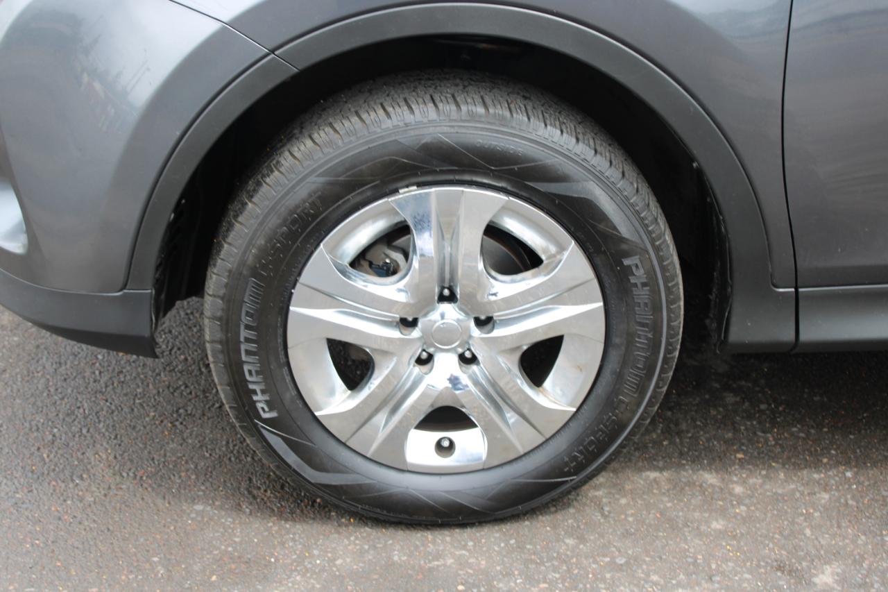 Toyota RAV4 FWD 4dr LE (Natl) 2015