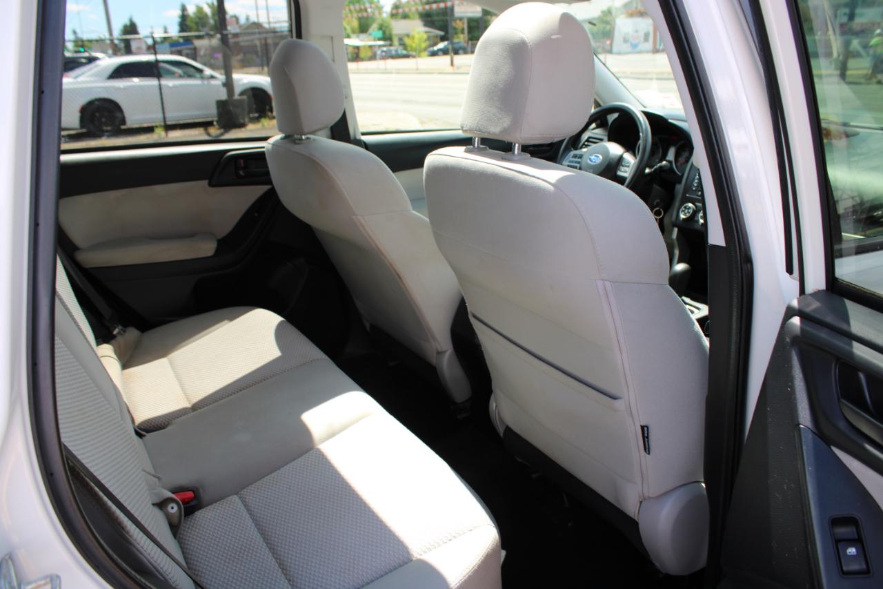 Subaru Forester 4dr CVT 2.5i Premium PZEV 2015
