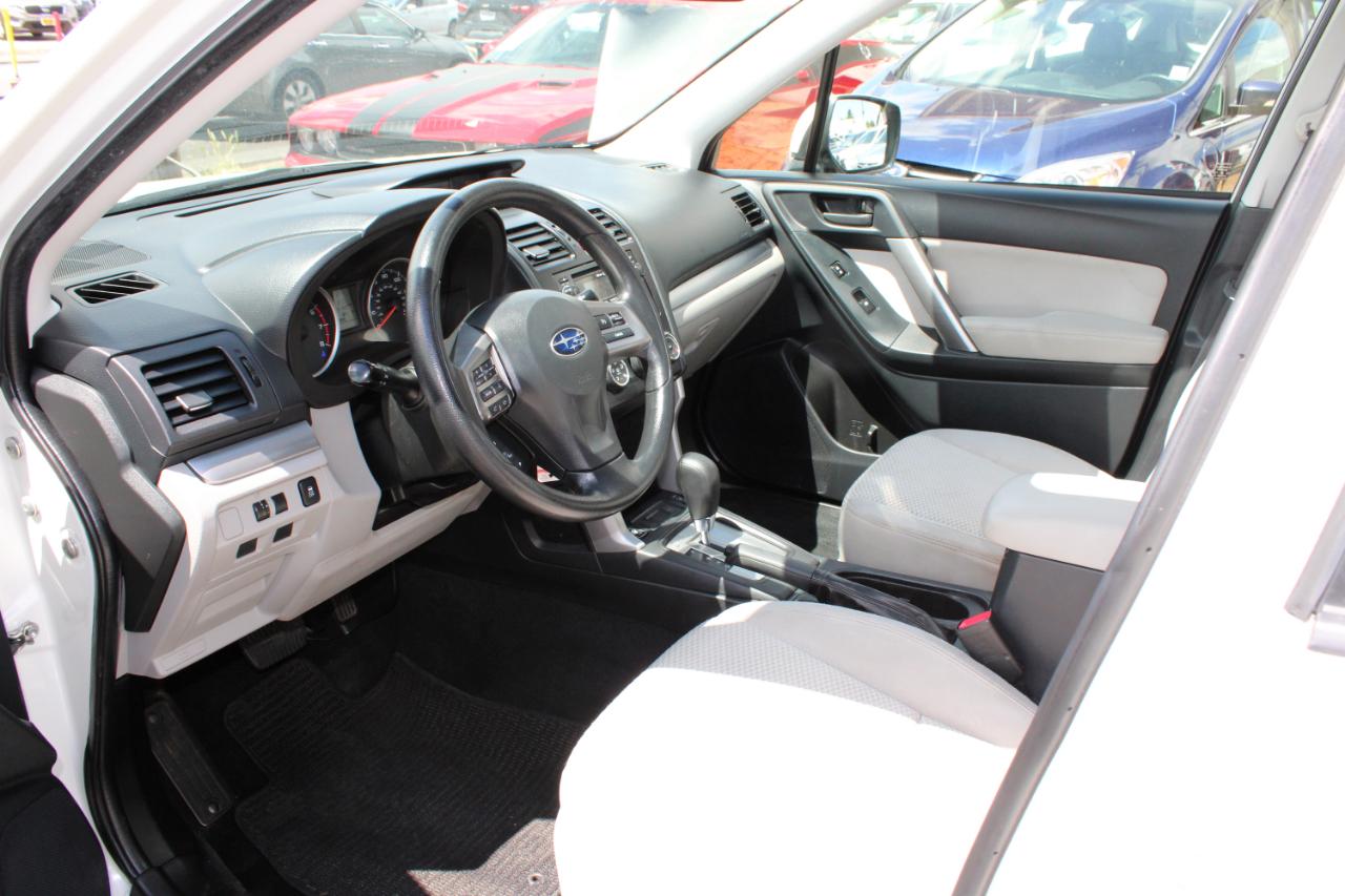 Subaru Forester 4dr CVT 2.5i Premium PZEV 2015
