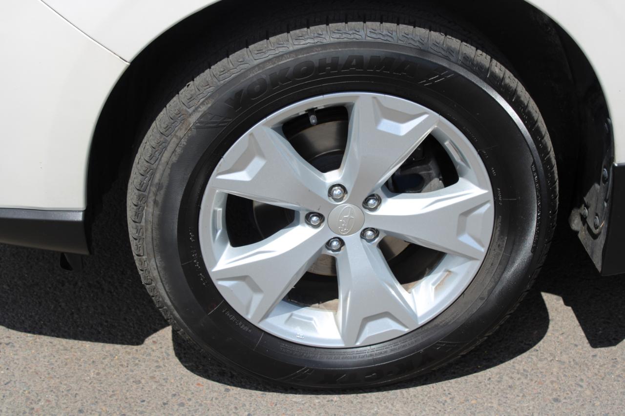 Subaru Forester 4dr CVT 2.5i Premium PZEV 2015