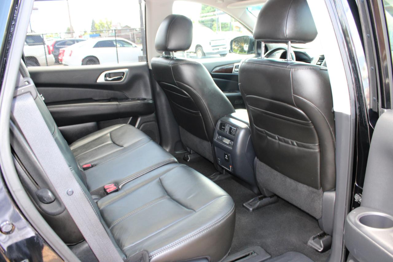 Nissan Pathfinder 4WD 4dr SL 2013
