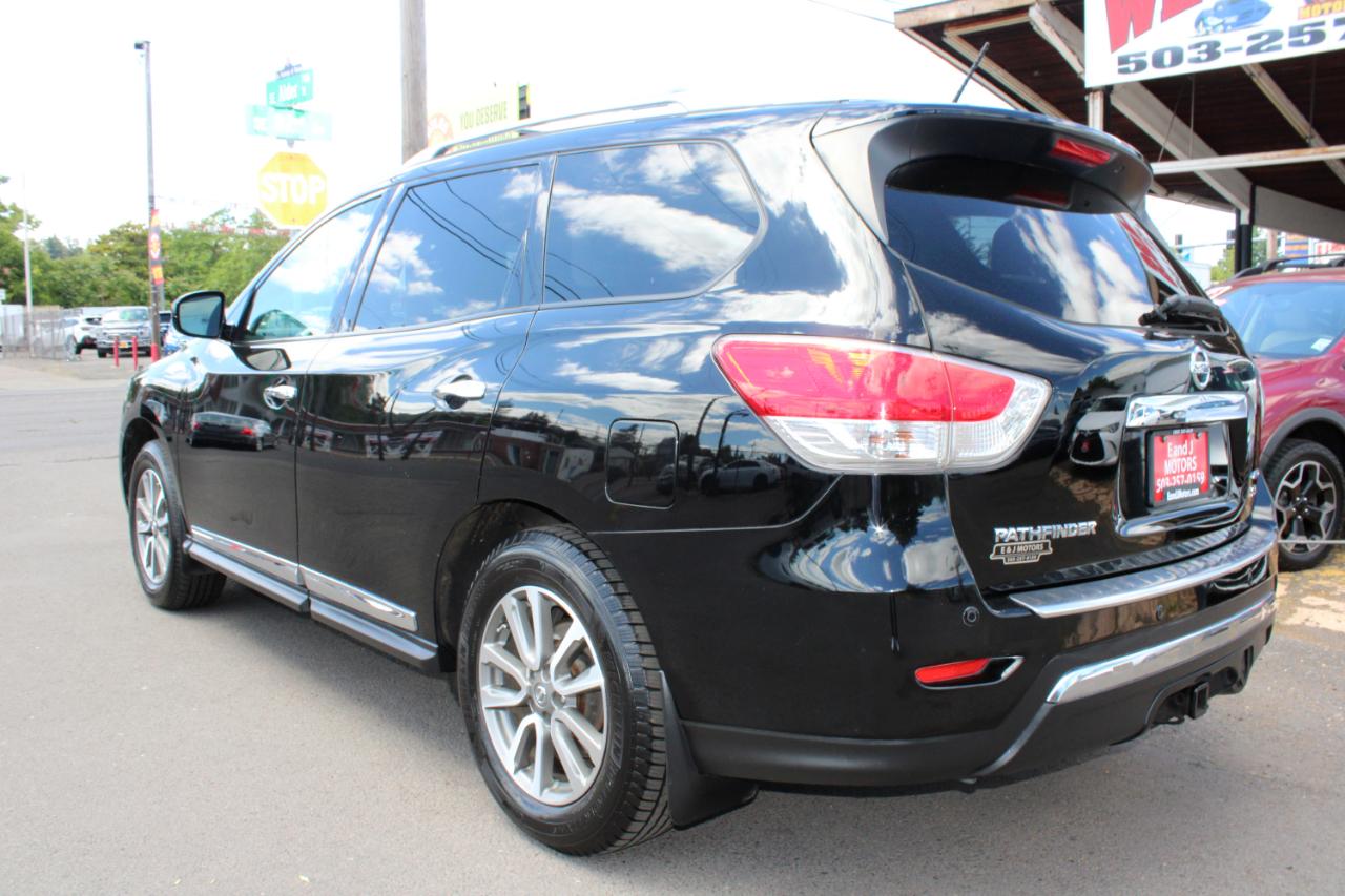 Nissan Pathfinder 4WD 4dr SL 2013