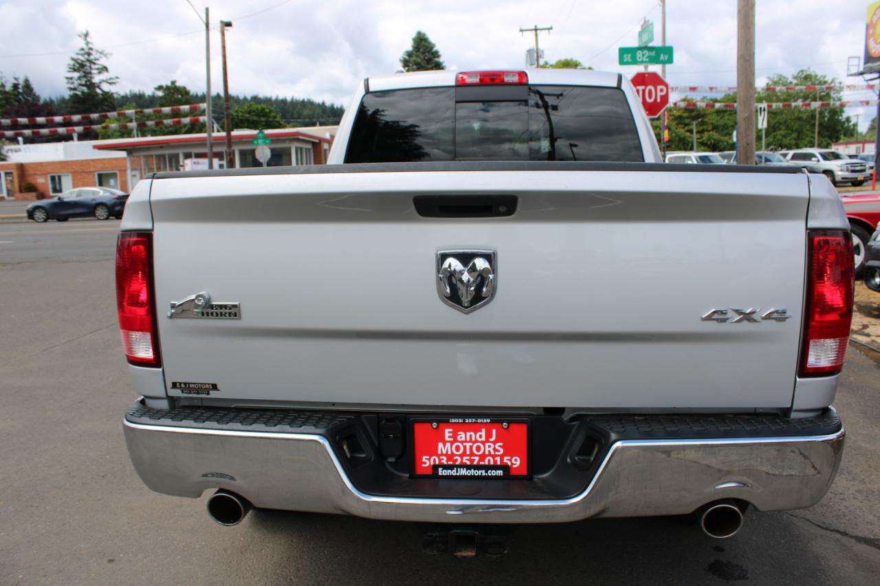 RAM 1500 4WD Quad Cab 140.5" Big Horn 2015