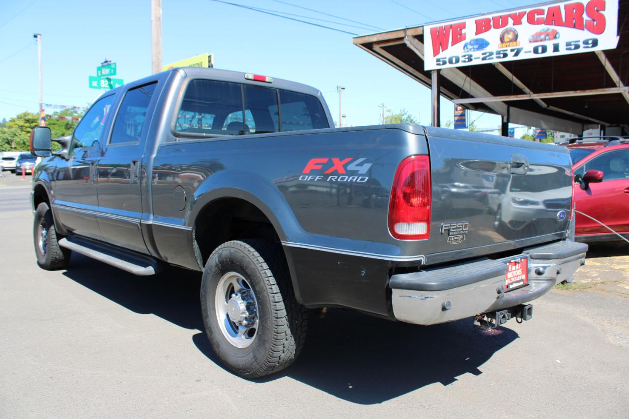 Ford Super Duty F-250 Crew Cab 156" Lariat 4WD 2003