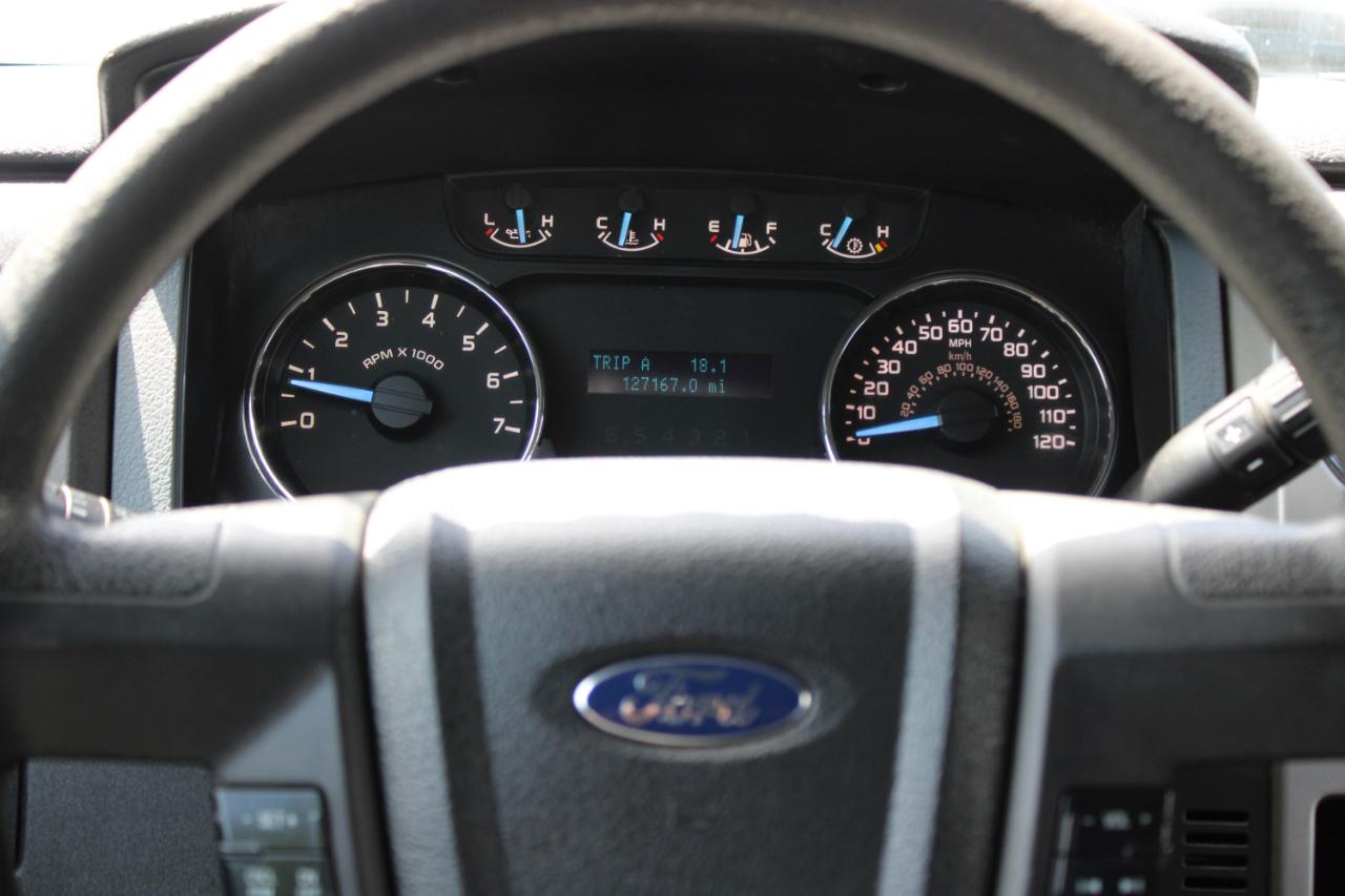 Ford F-150 2WD SuperCab 145" XLT 2011