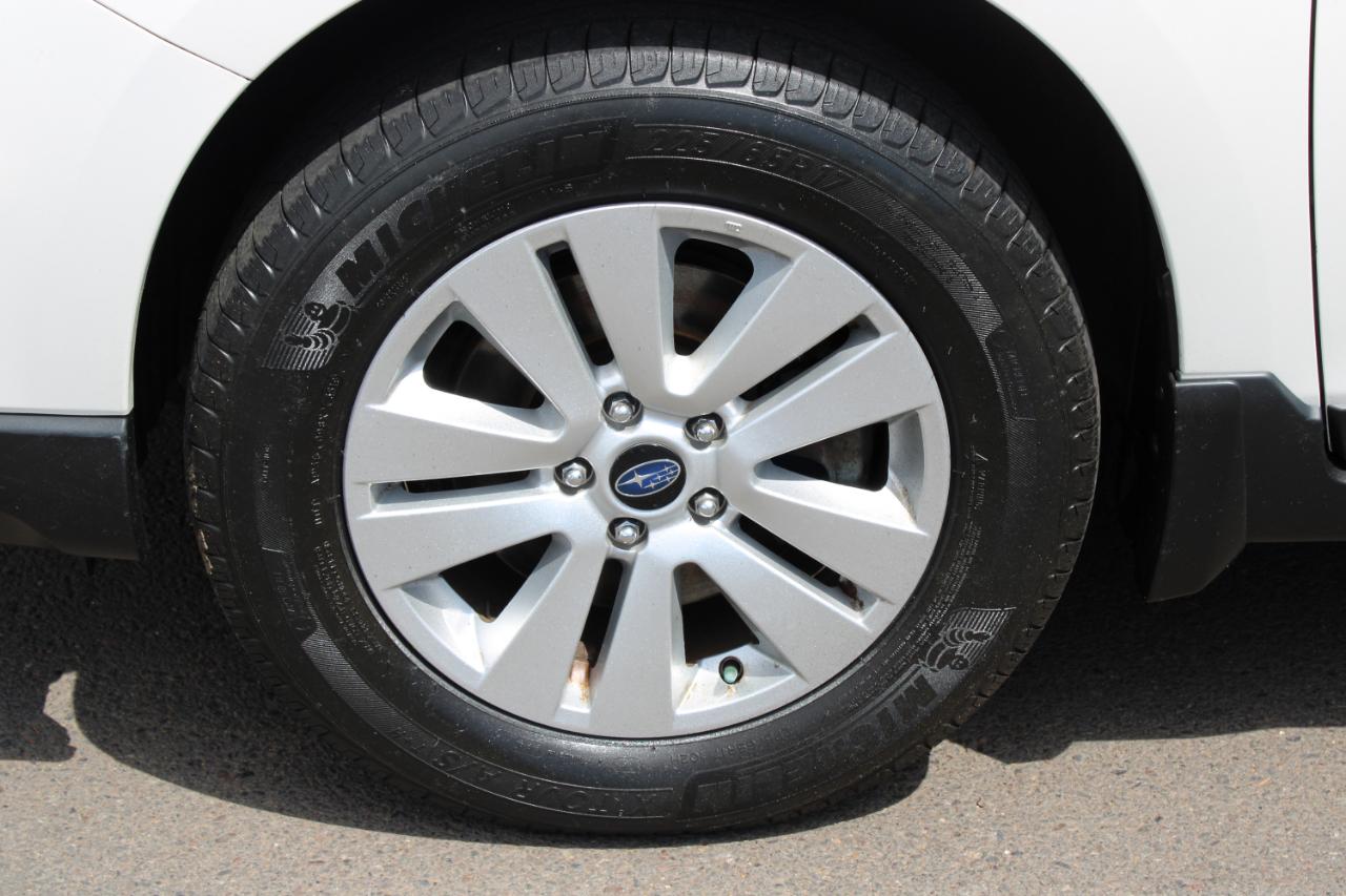 Subaru Outback 4dr Wgn 2.5i Premium PZEV 2016