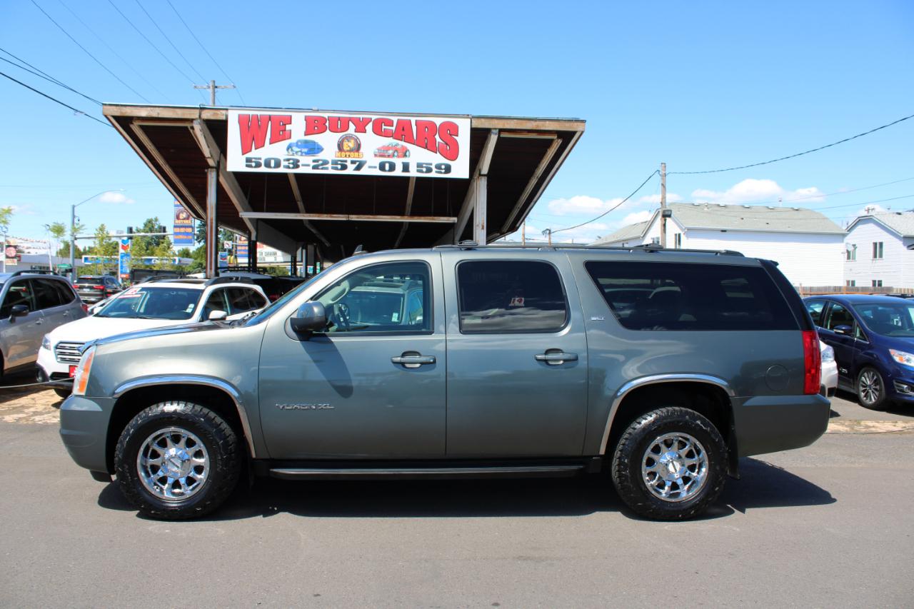 GMC Yukon XL 4WD 4dr 1500 SLT 2011