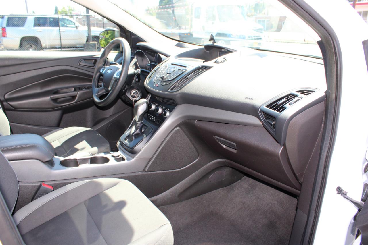 Ford Escape FWD 4dr S 2014
