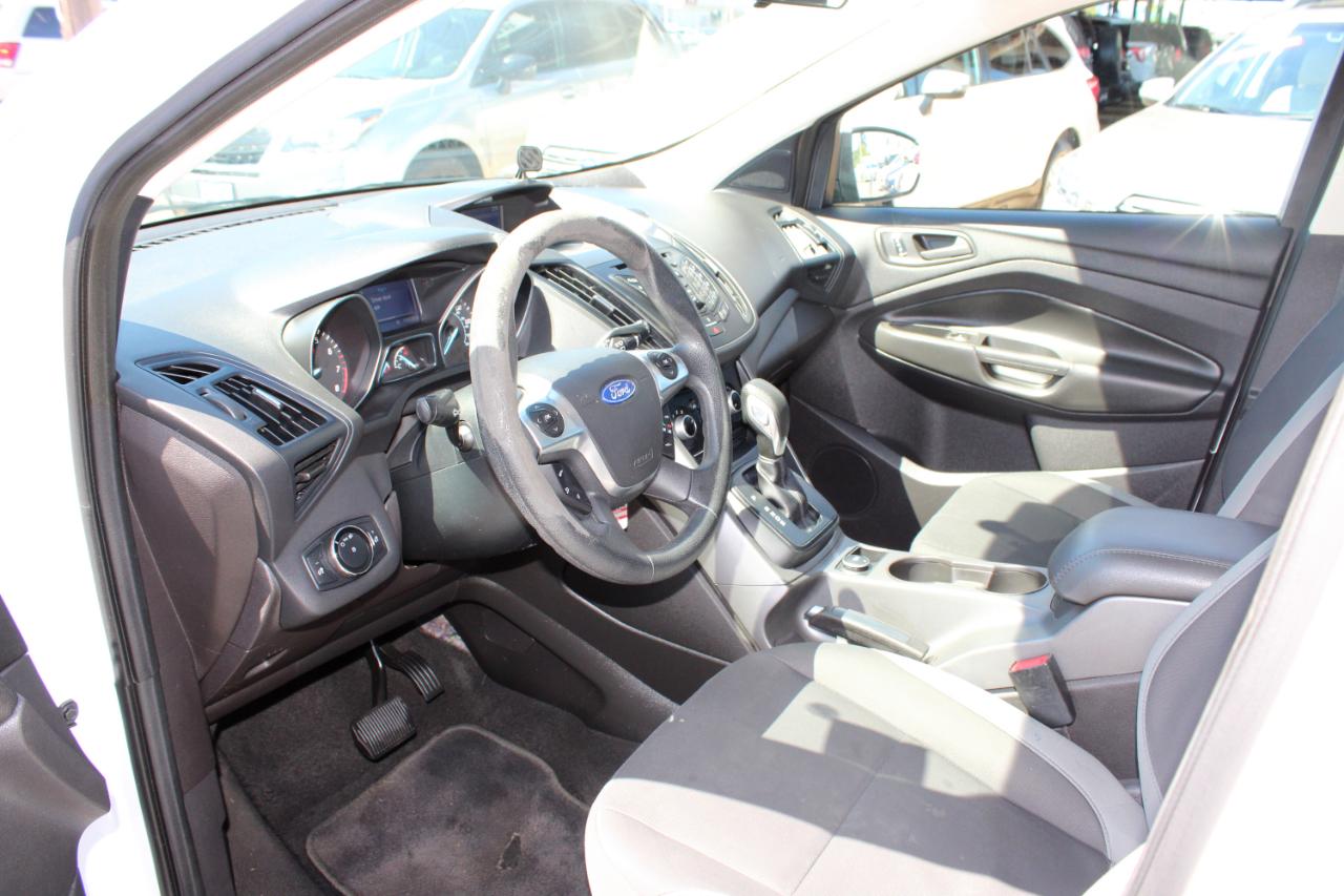Ford Escape FWD 4dr S 2014