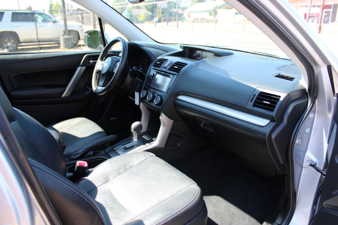 Subaru Forester 4dr Auto 2.5i Touring PZEV 2014