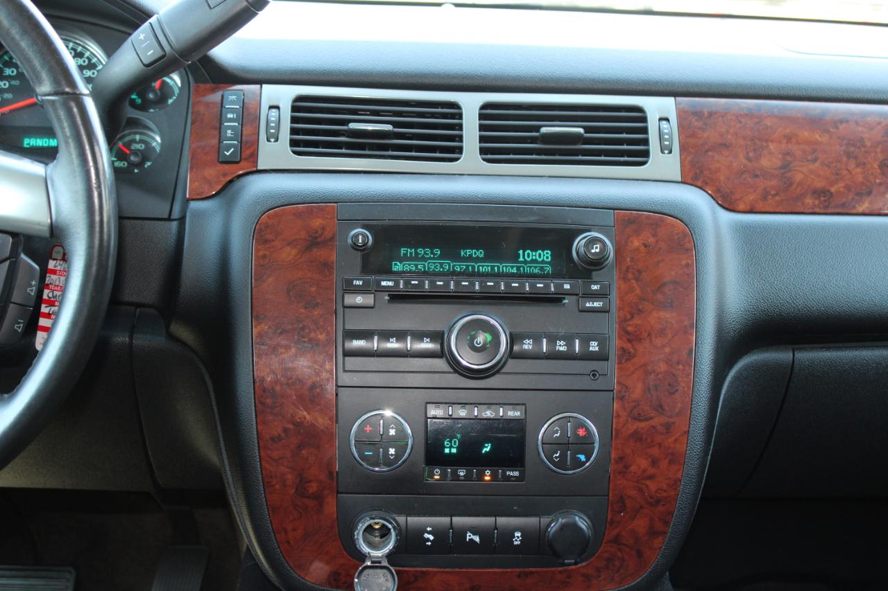 Chevrolet Tahoe 4WD 4dr 1500 LT 2013
