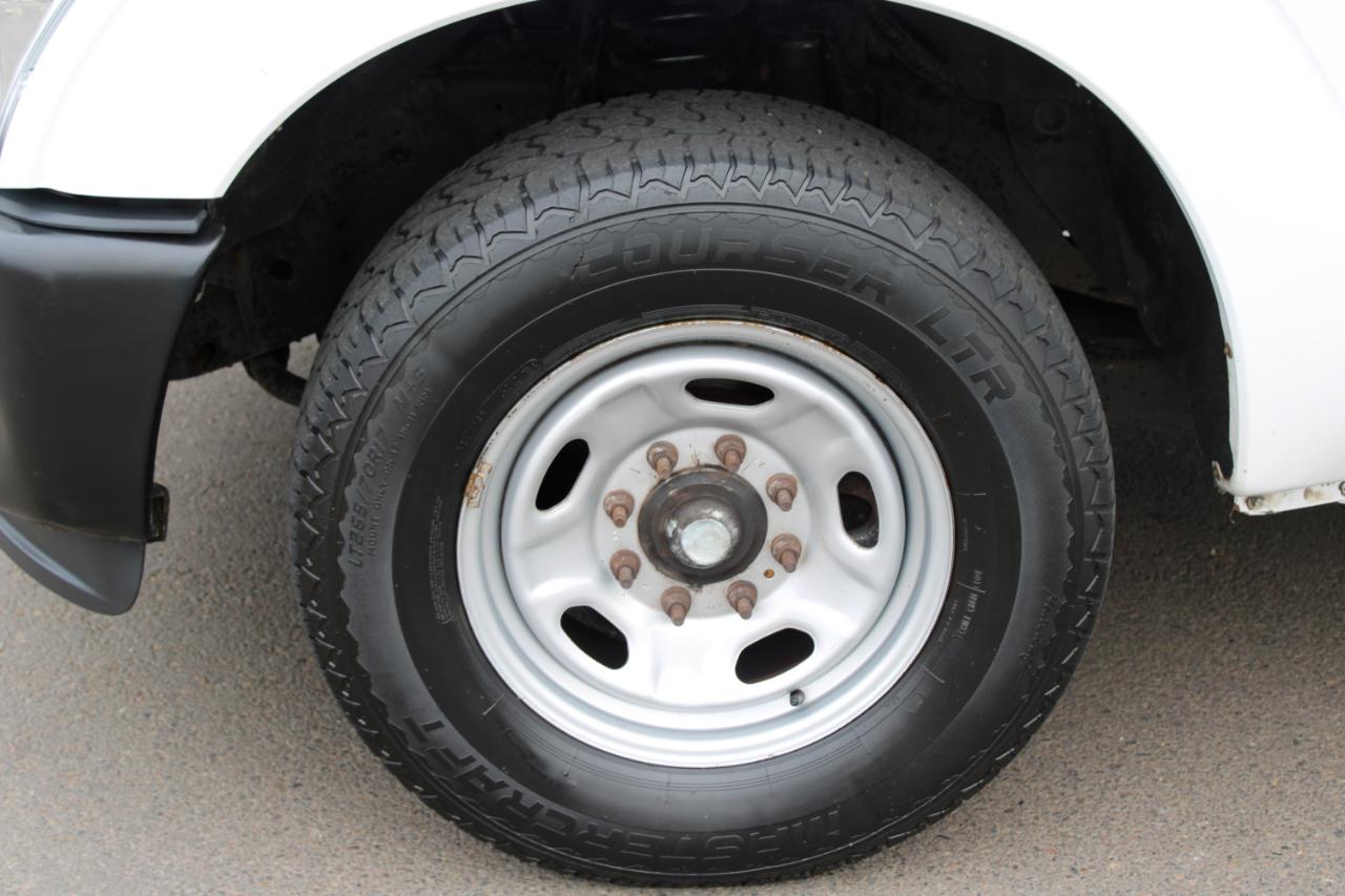 Ford F-350 Super Duty Chassis  2012