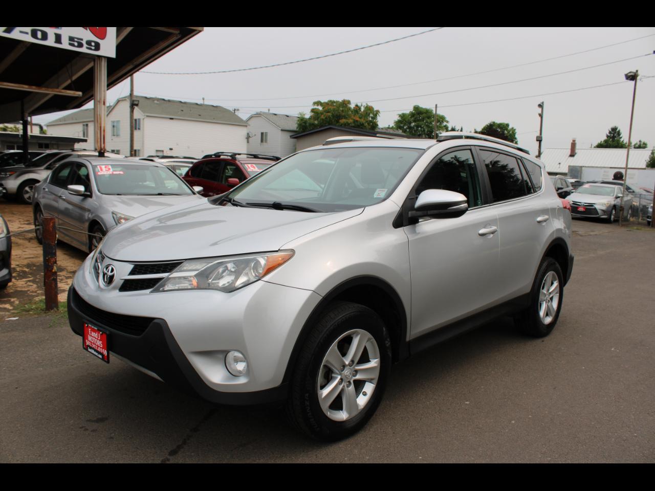 Toyota RAV4 FWD 4dr XLE (Natl) 2013