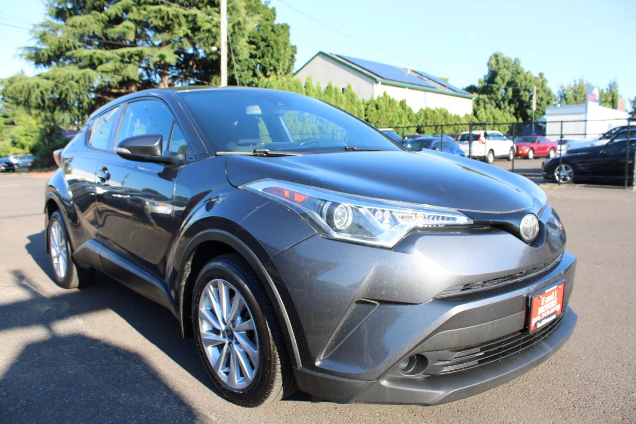 Toyota C-HR XLE FWD (Natl) 2018