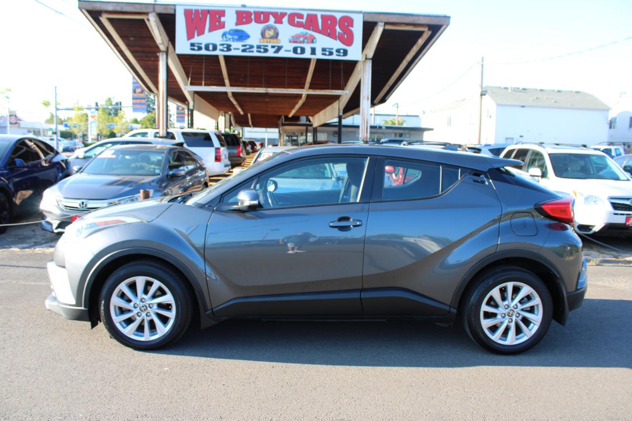 Toyota C-HR XLE FWD (Natl) 2018