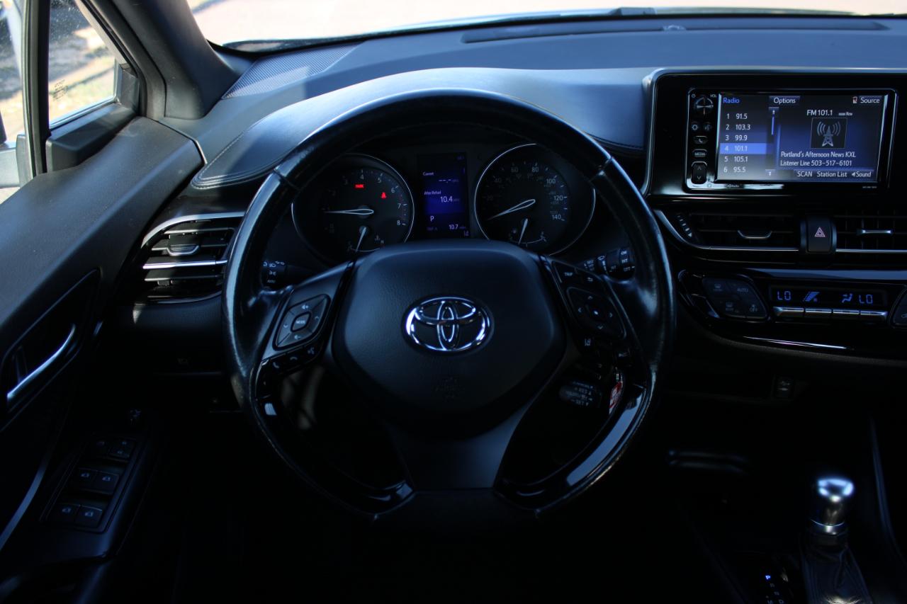 Toyota C-HR XLE FWD (Natl) 2018
