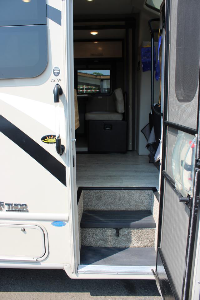 Ford Transit Cutaway T-350 AWD DRW 138" WB 11000 GVWR 2021