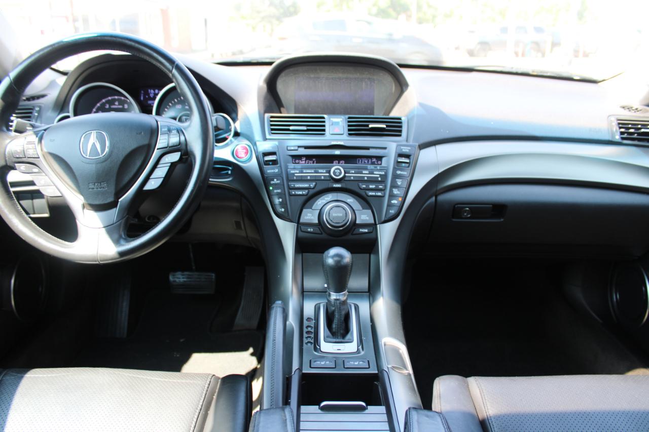 Acura TL 4dr Sdn Auto 2WD Tech 2012