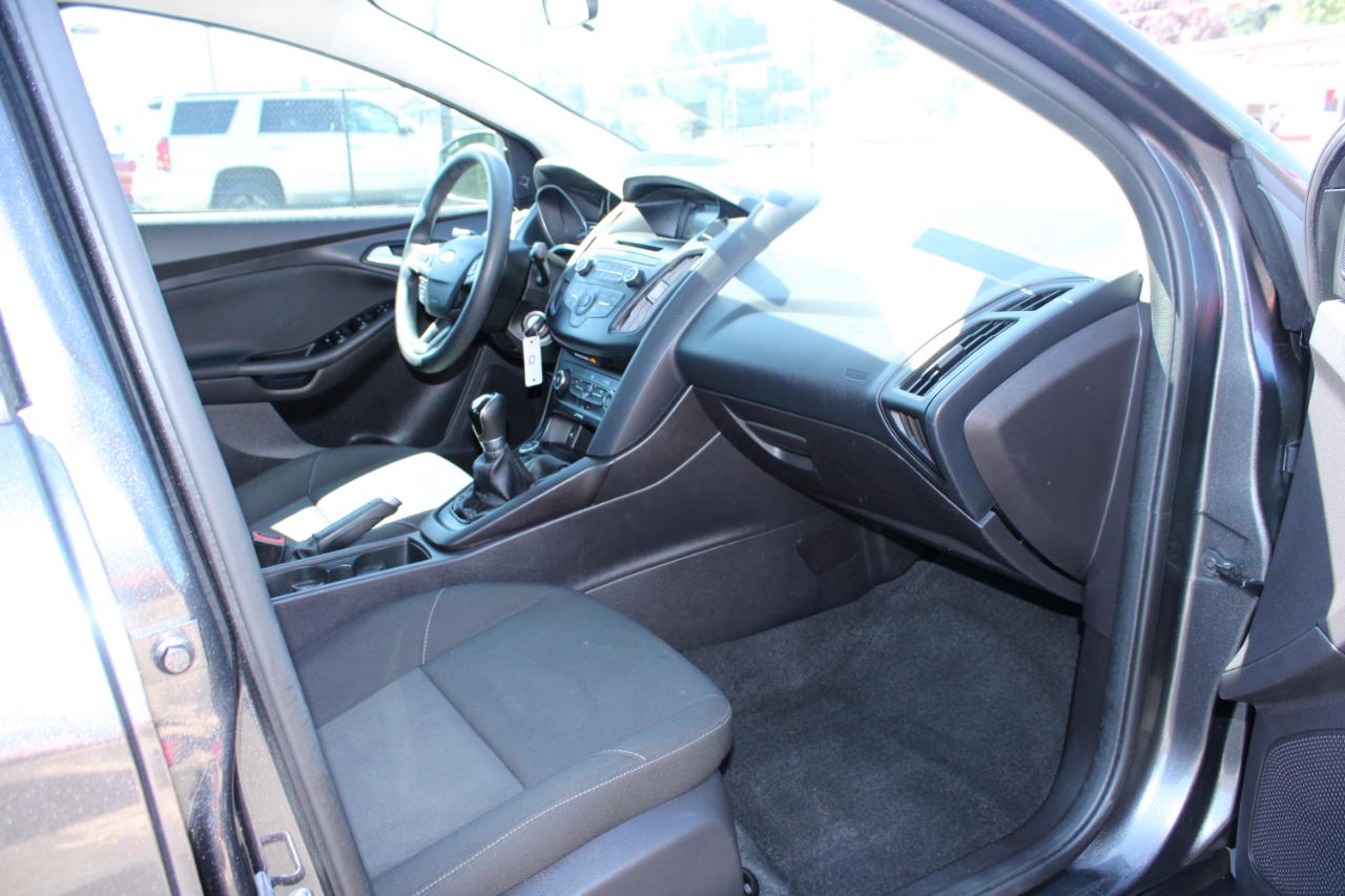 Ford Focus 4dr Sdn SE 2015