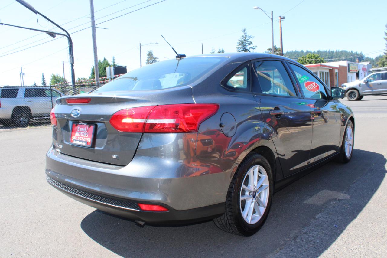 Ford Focus 4dr Sdn SE 2015