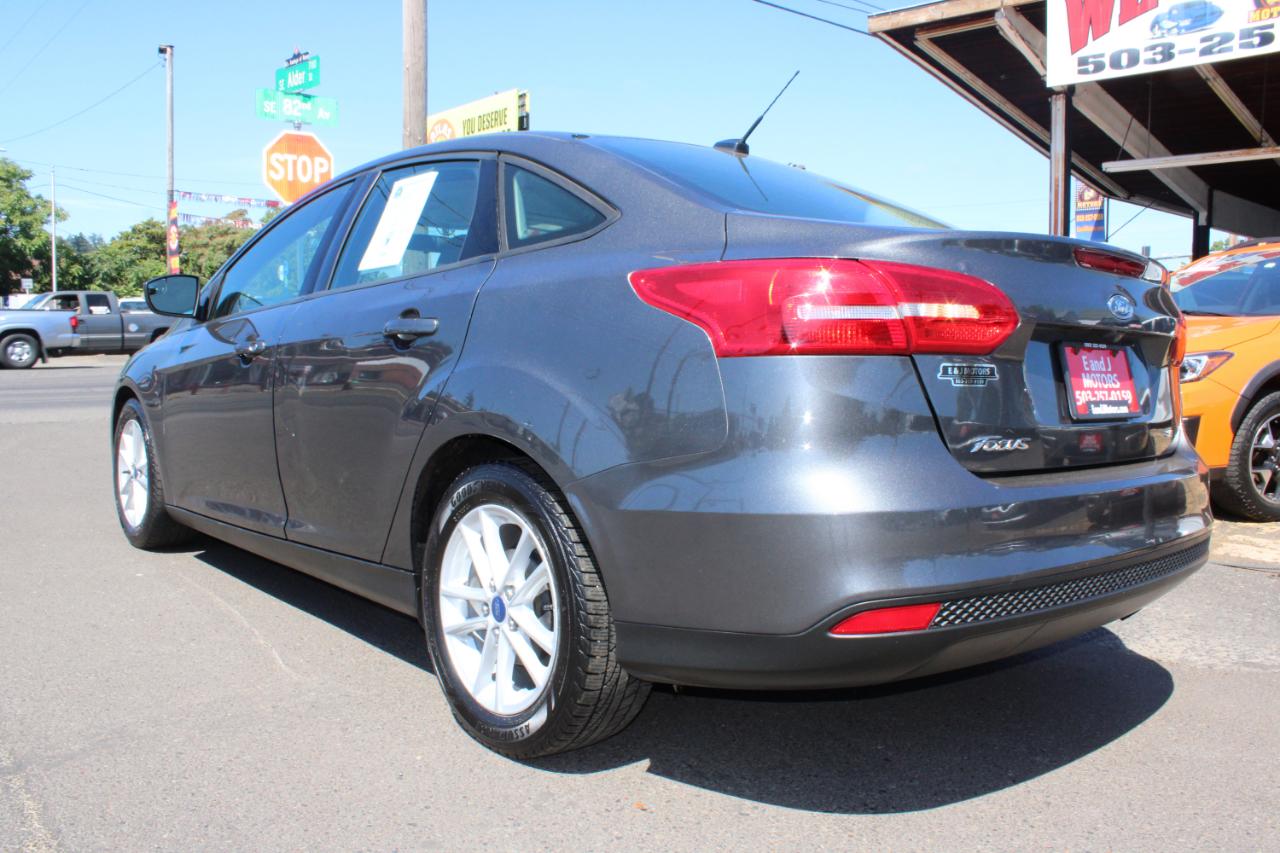 Ford Focus 4dr Sdn SE 2015
