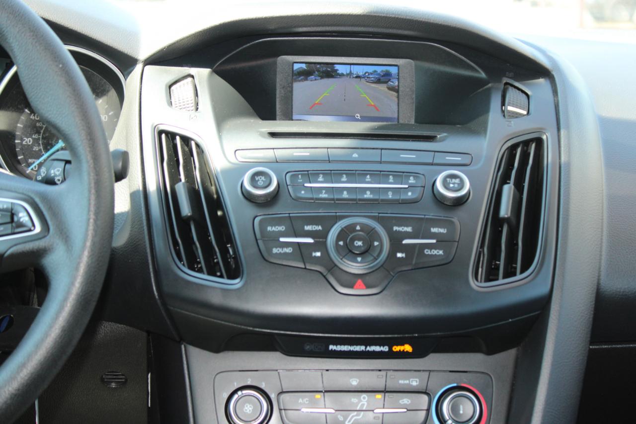 Ford Focus 4dr Sdn SE 2015